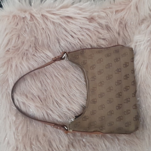Dooney & Bourke  Mini Handbag​ - Picture 3 of 12